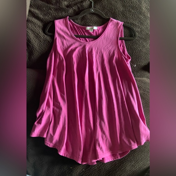 Green Envelope Los Angeles Size small Maternity super cute flowy top. New - Picture 10 of 11